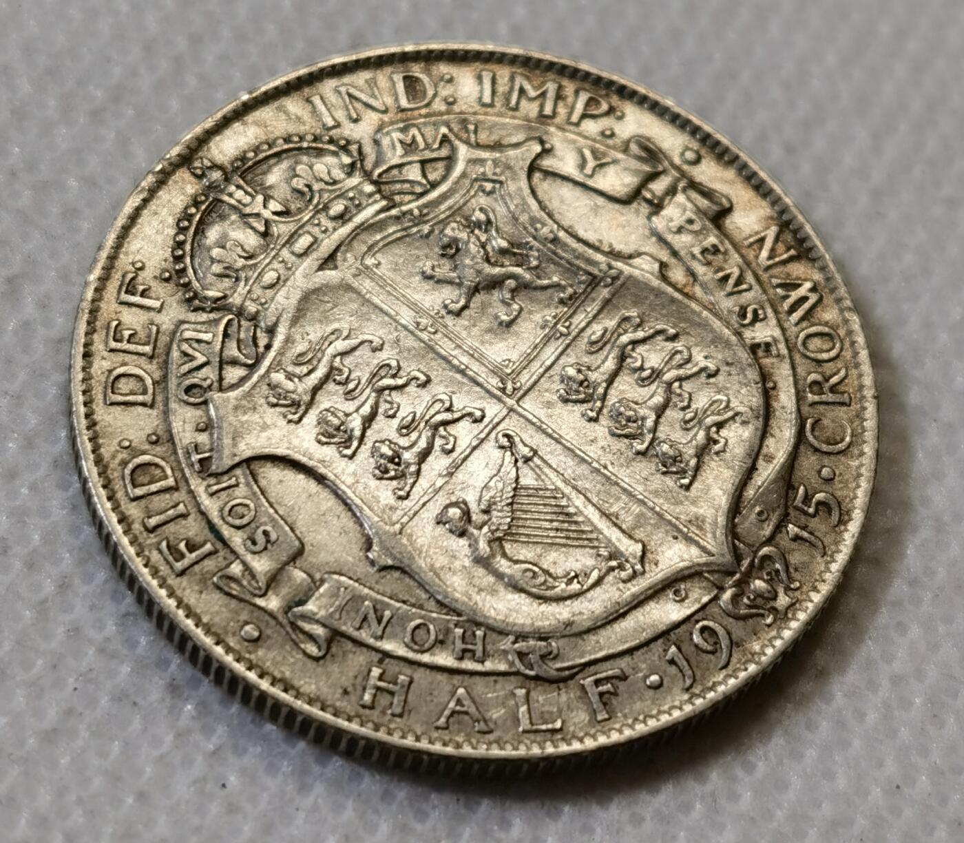 甄臻铺-世界币章拍卖（第45期）精品场拍品征集中，送拍享返佣金等优惠多多