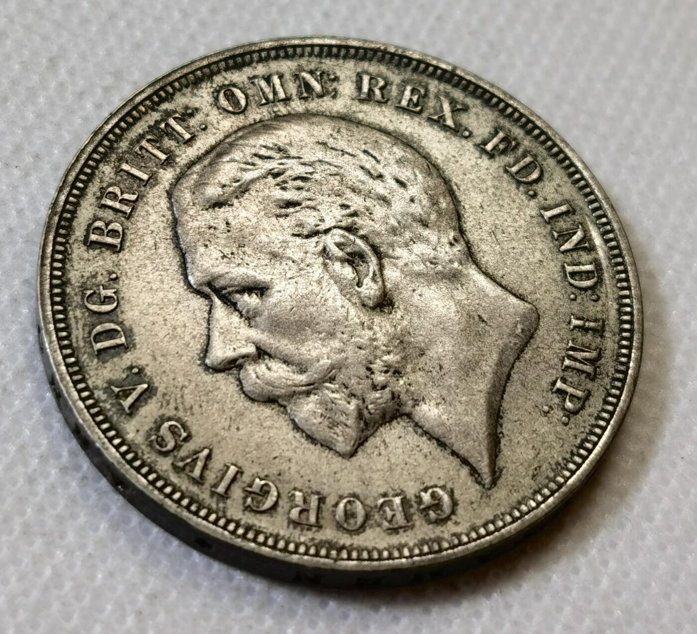 甄臻铺-世界币章拍卖（第45期）精品场拍品征集中，送拍享返佣金等优惠多多