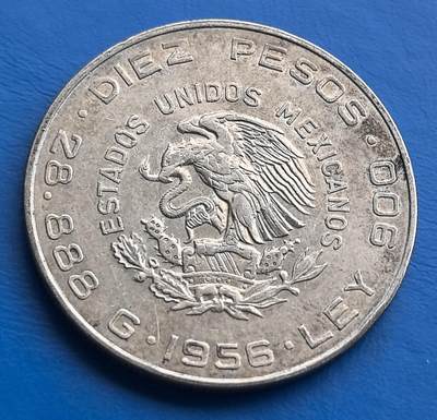 外国优质老铜币高银银币，周六九点倒数截拍，满百包邮，持续收拍 - 墨西哥1956 年 10 比索大银币，含银量 900 ，正面墨西哥国徽，背面是民族英雄伊达尔戈。历史底蕴厚，银质材质、年份久远，兼具收藏与纪念价值，币面细节留存，是钱币收藏爱好者的优质选择 。
