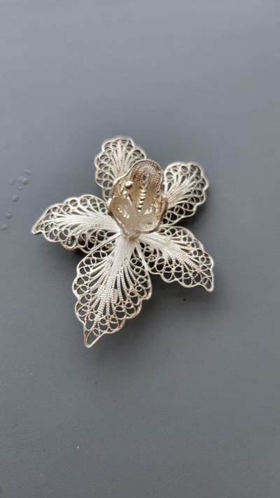 嘉宝良覃世界勋赏第20期拍卖 - 意大利银制花卉胸针