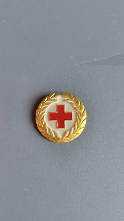 嘉宝良覃世界勋赏第19期拍卖 - 早期红十字会证章