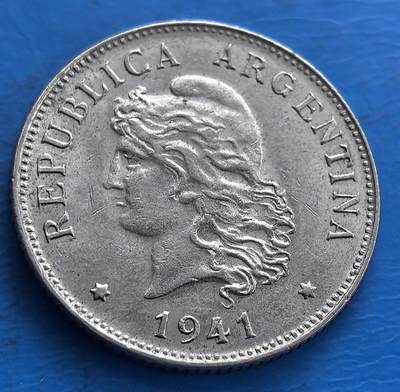 外国优质老铜币高银银币，周六九点倒数截拍，满百包邮，持续收拍 - 1941 年阿根廷 50 分，正面共和女神像，背饰月桂花环，二战背景，承载南美共和史，拉美币藏特色标 。