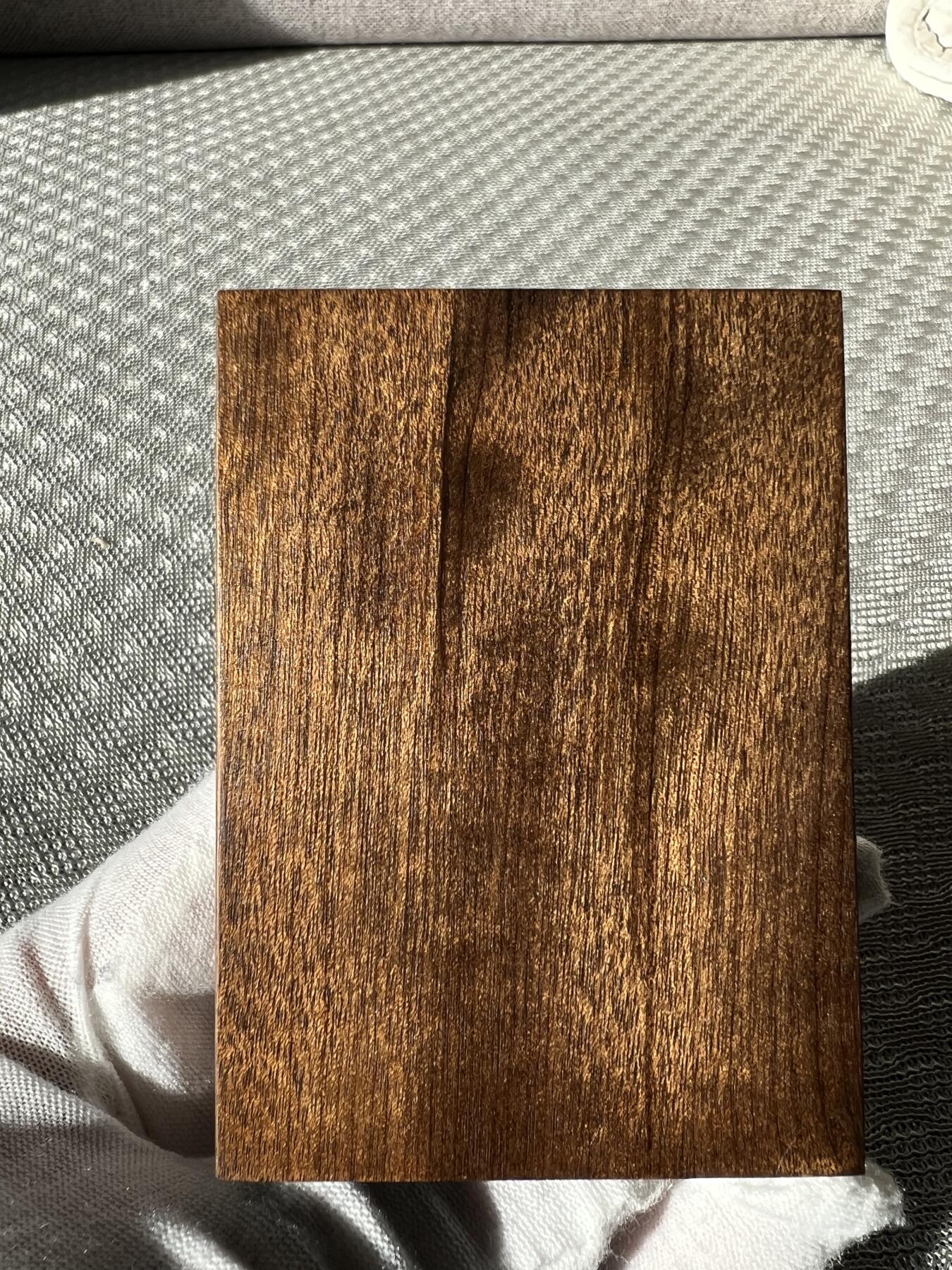 零元拍：B02金丝楠牌子，香喷喷的小金砖，金光闪闪，81/59/19.5MM