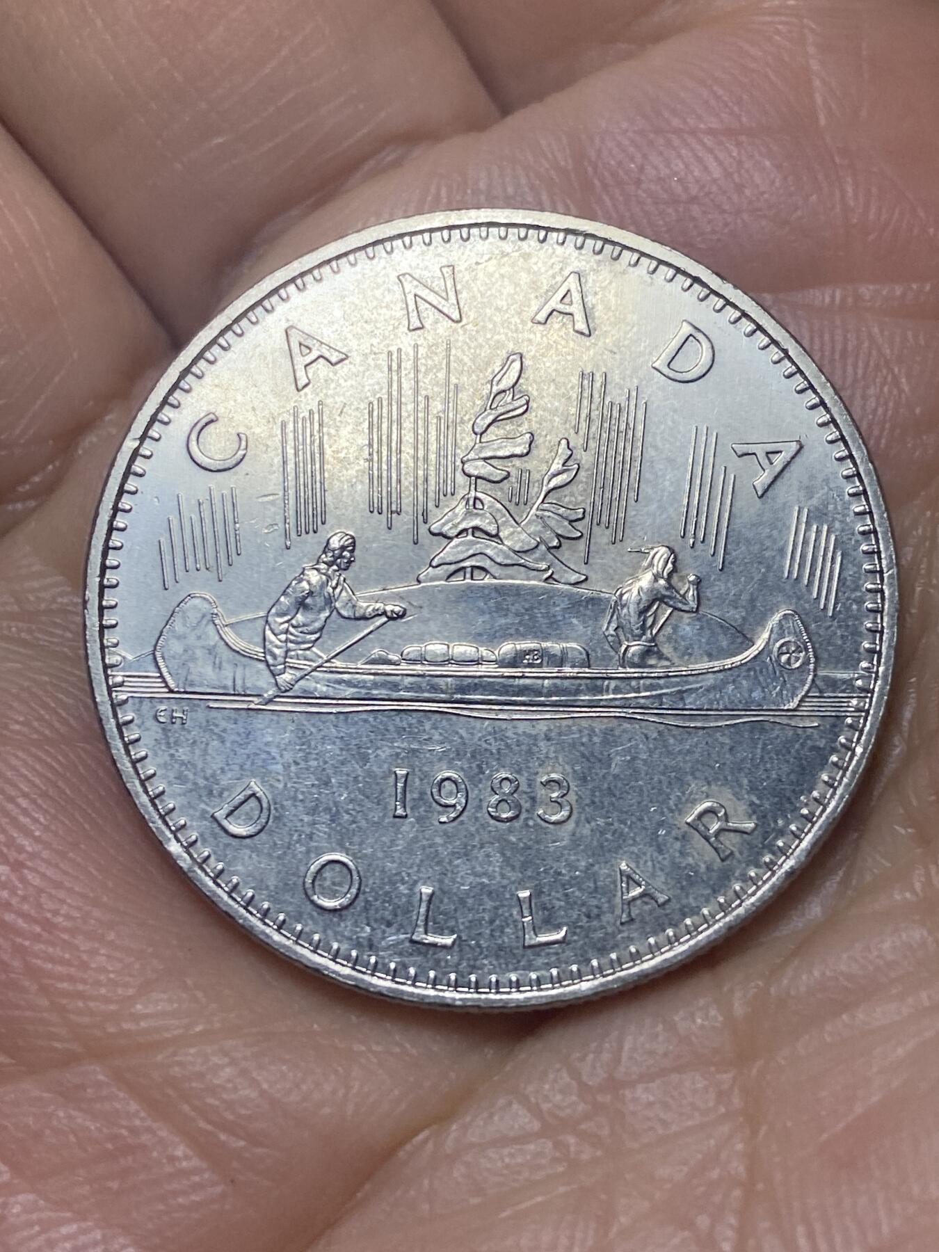 2025年第一百四十场(总第一百六十六场）外国好品散币场(免佣金) 加拿大🇨🇦1983年1元(伊丽莎白二世中年花冠，第五版)