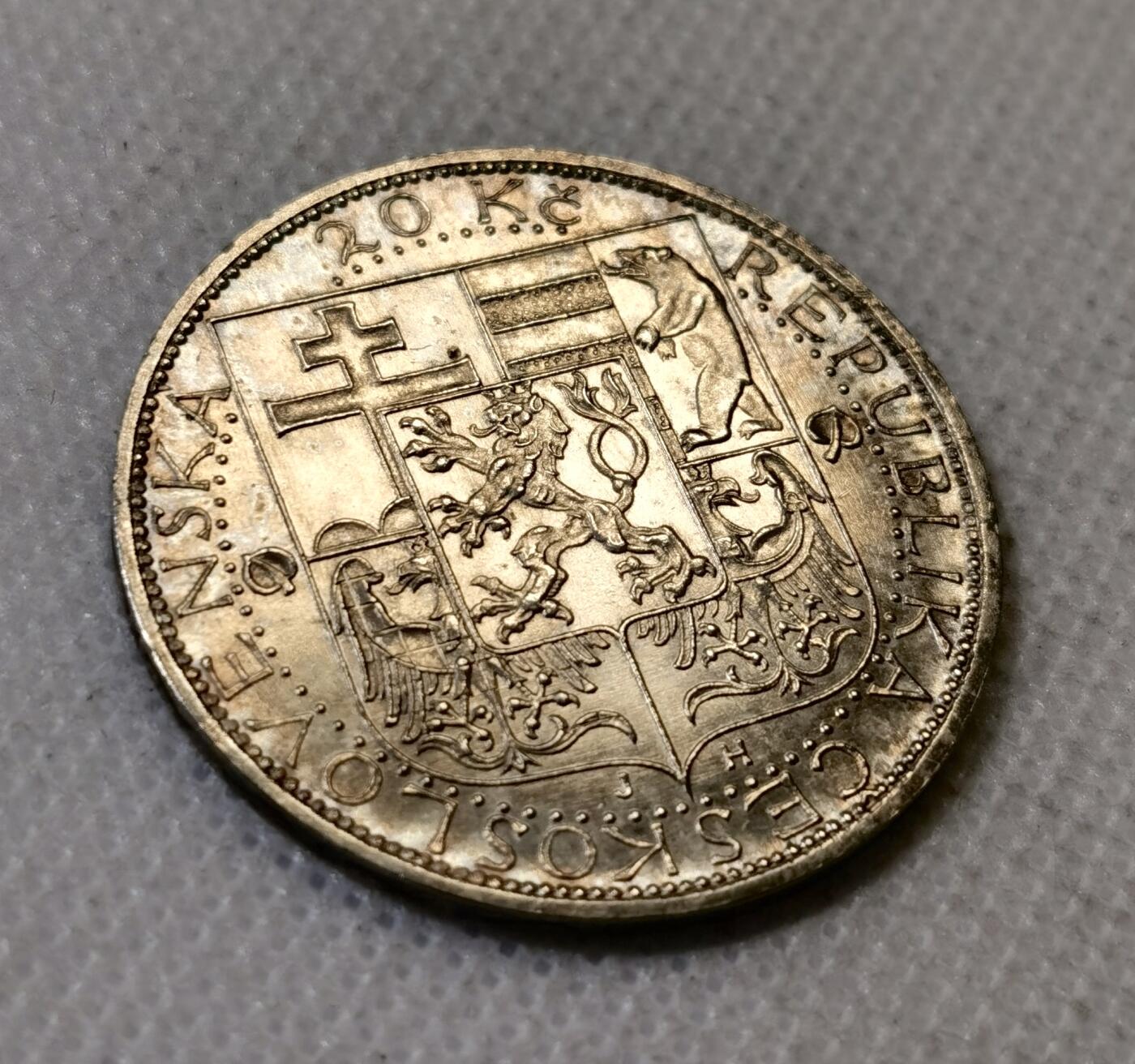 甄臻铺-世界币章拍卖（第45期）精品场拍品征集中，送拍享返佣金等优惠多多 捷克斯洛伐克1937年20克朗纪念银币 12克 700银 纯银价130