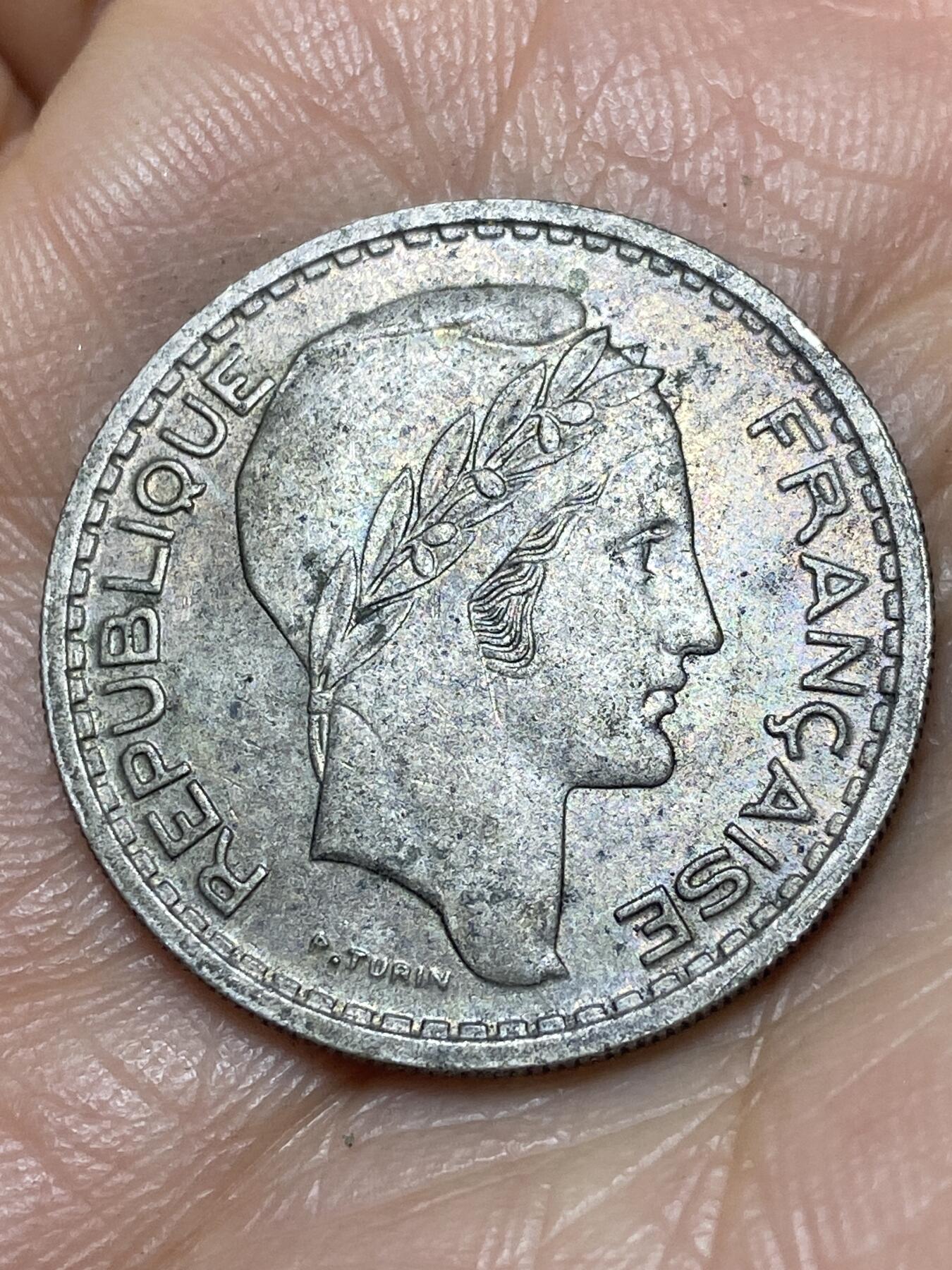 2025年第一百四十场(总第一百六十六场）外国好品散币场(免佣金) 法兰西第四共和国1949年10法郎(小头版，关门年仅发行3年)