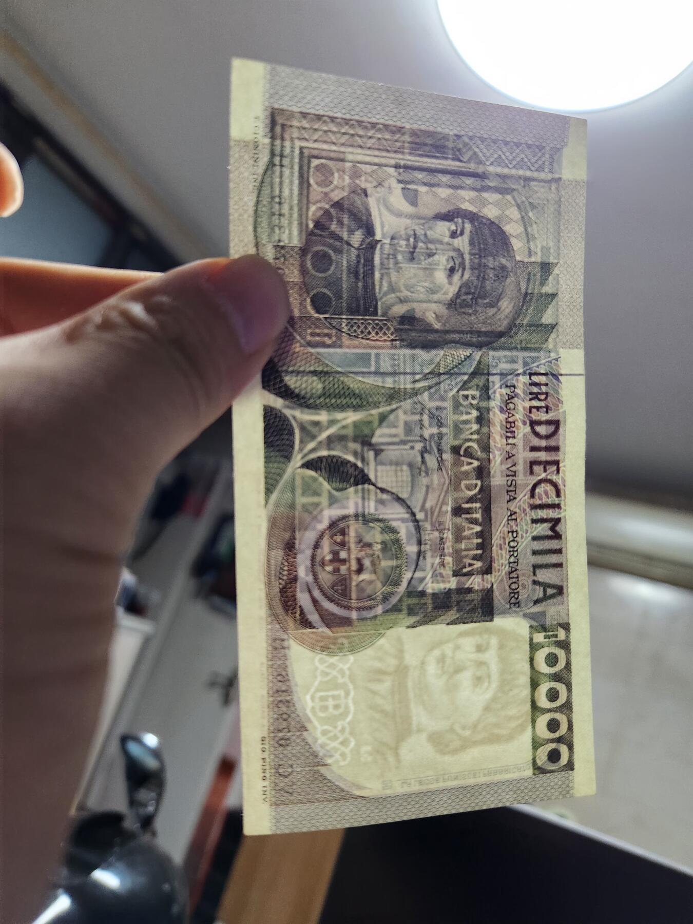 12月24号晚上8点 外国纸币自动截拍第76场