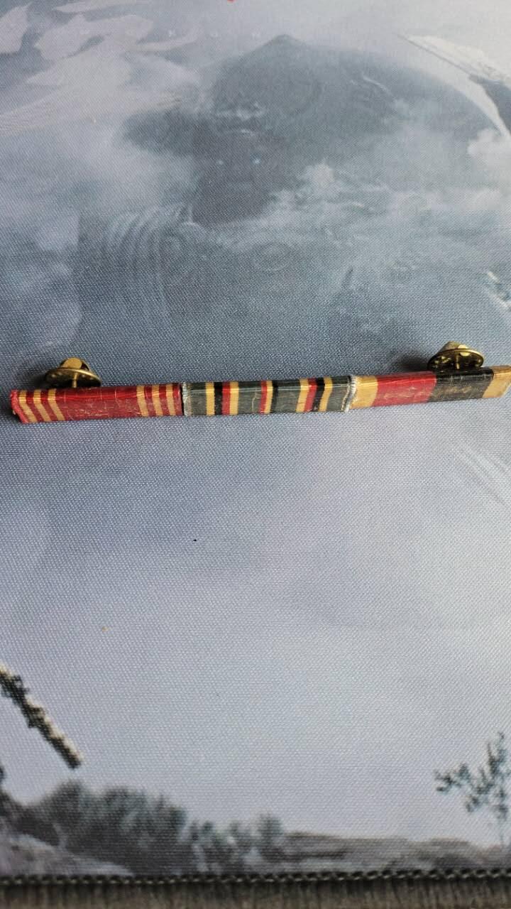 嘉宝良覃世界勋赏第20期拍卖 美国二战三连略章