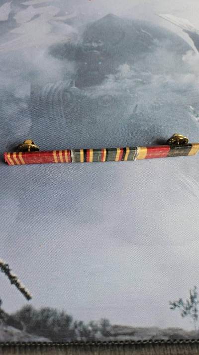 嘉宝良覃世界勋赏第20期拍卖 - 美国二战三连略章