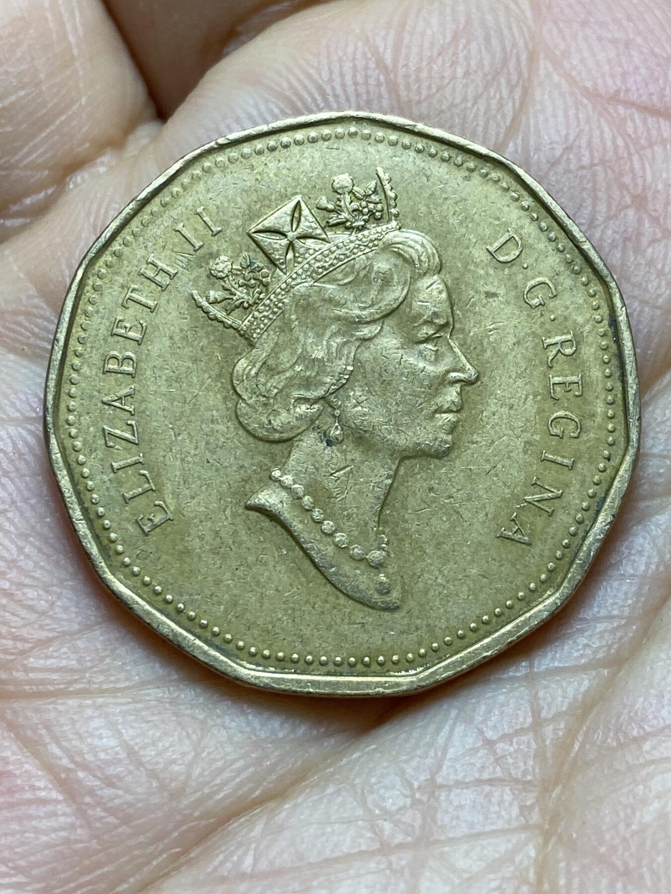 2025年第一百四十场(总第一百六十六场）外国好品散币场(免佣金) 加拿大🇨🇦1990年1元(伊丽莎白二世中年高冠，首发年)