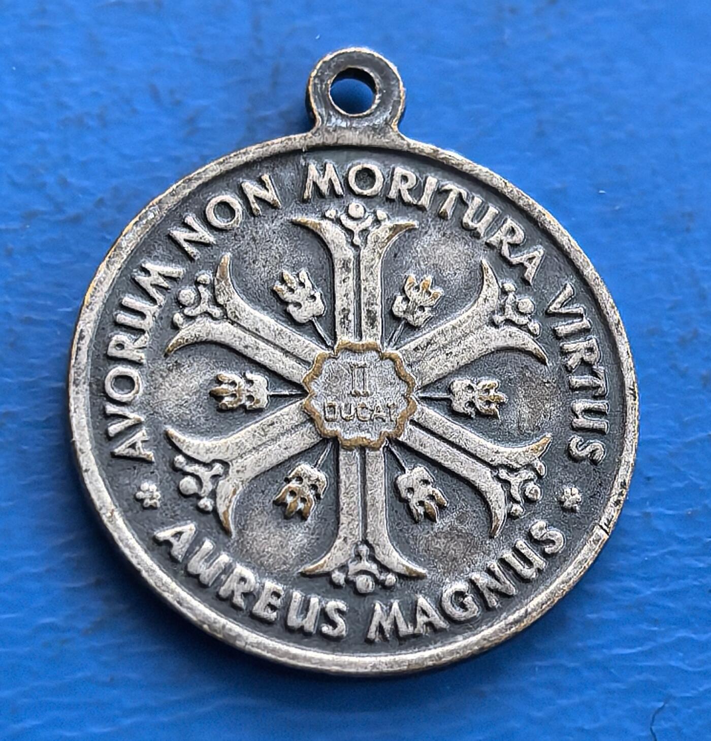 外国优质老铜币高银银币，周六九点倒数截拍，满百包邮，持续收拍 埃及纪念章