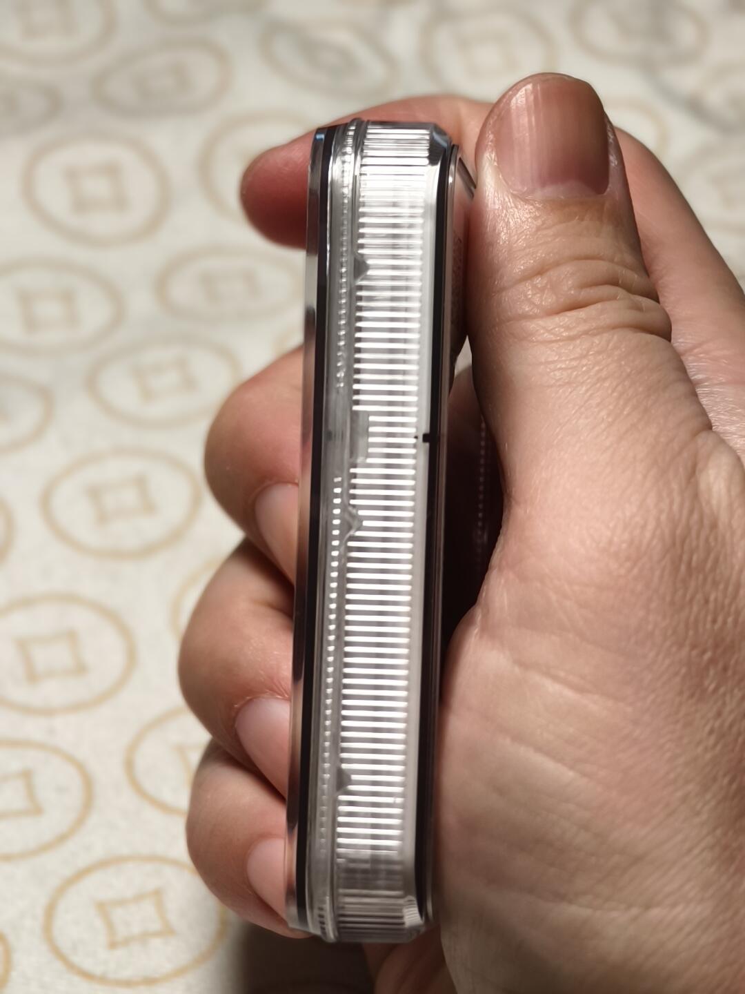 抚柳草堂-第四期章牌钱币（圣诞专场） 奖章勋章限时免佣 满百包邮 放漏专场 1863 NGC MS63BN 英国亚历山大公主与阿尔伯特结婚大铜章 少见品种 加厚盒 正面两人浮雕精美 背面两个家族的纹章