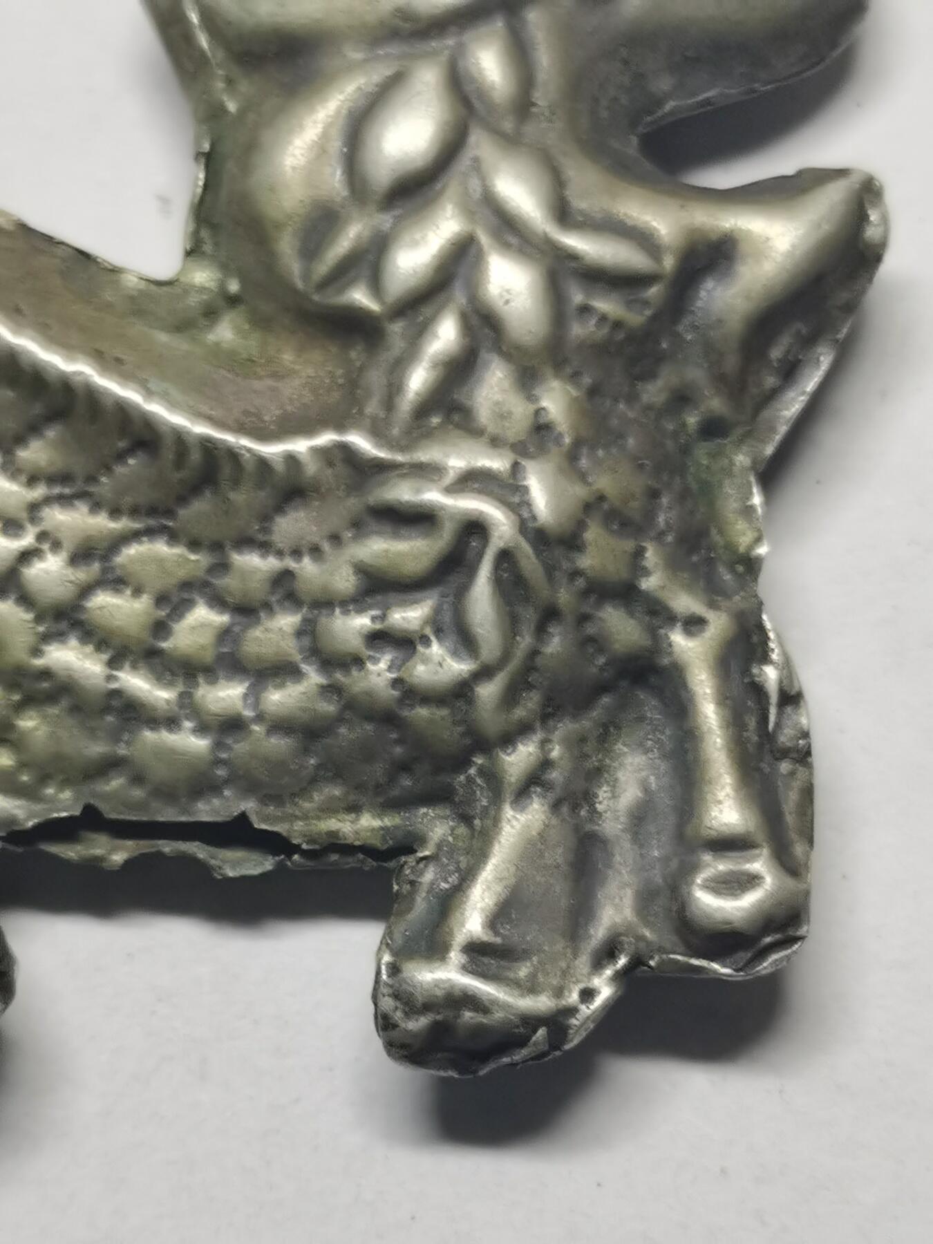 杂件专场90期 清代老银麒麟，双面工