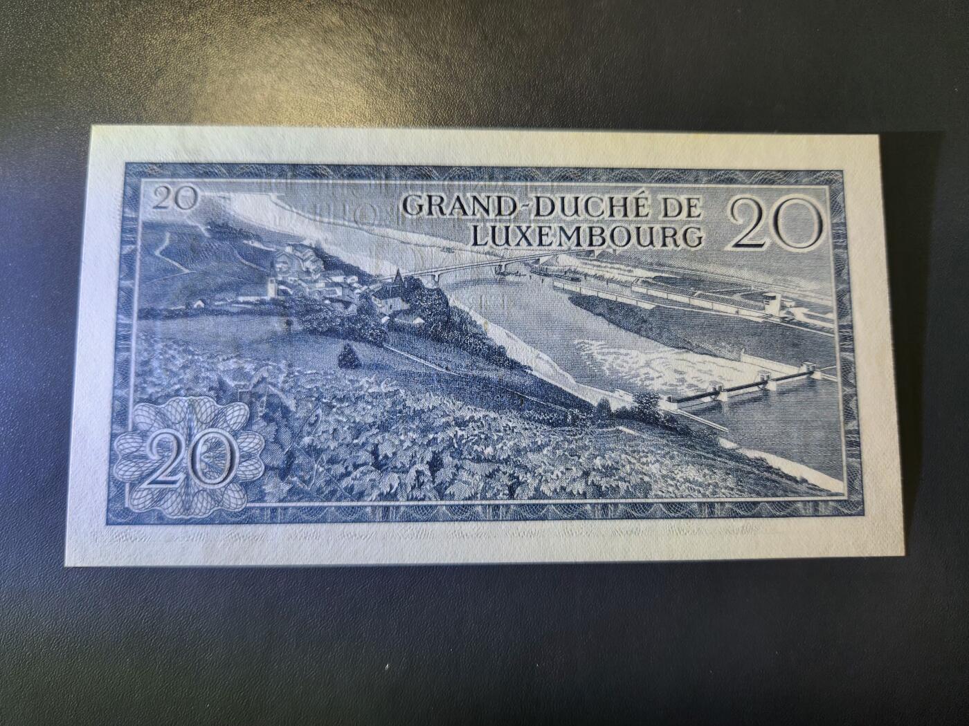 12月27号晚上8点 外国纸币自动截拍第77场 卢森堡20新品