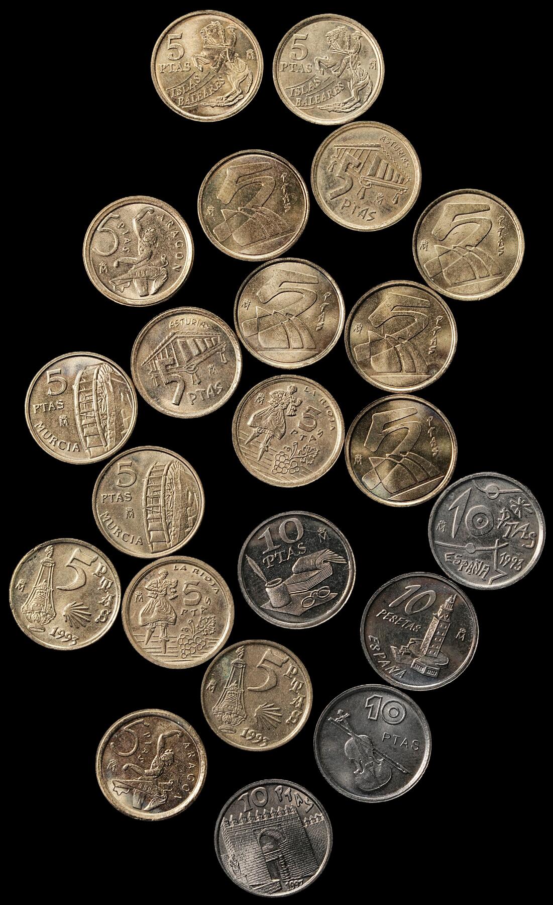 修遠堂世界钱币第九十九期 西班牙现代5，10比塞塔一组 大部分是纪念币，基本都未流通