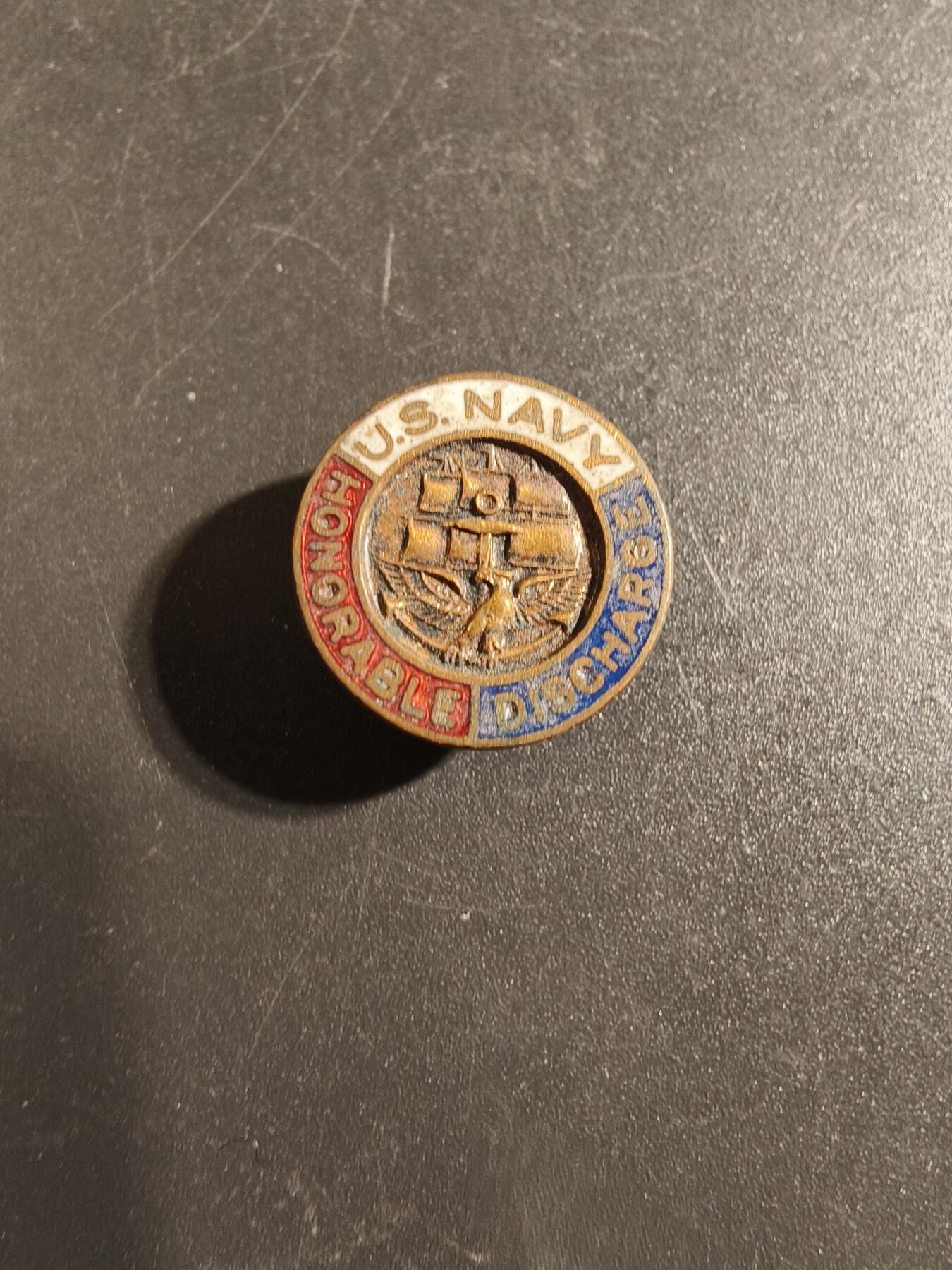 老王徽章第172期 美国海军荣誉退休证章