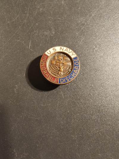 老王徽章第172期 - 美国海军荣誉退休证章