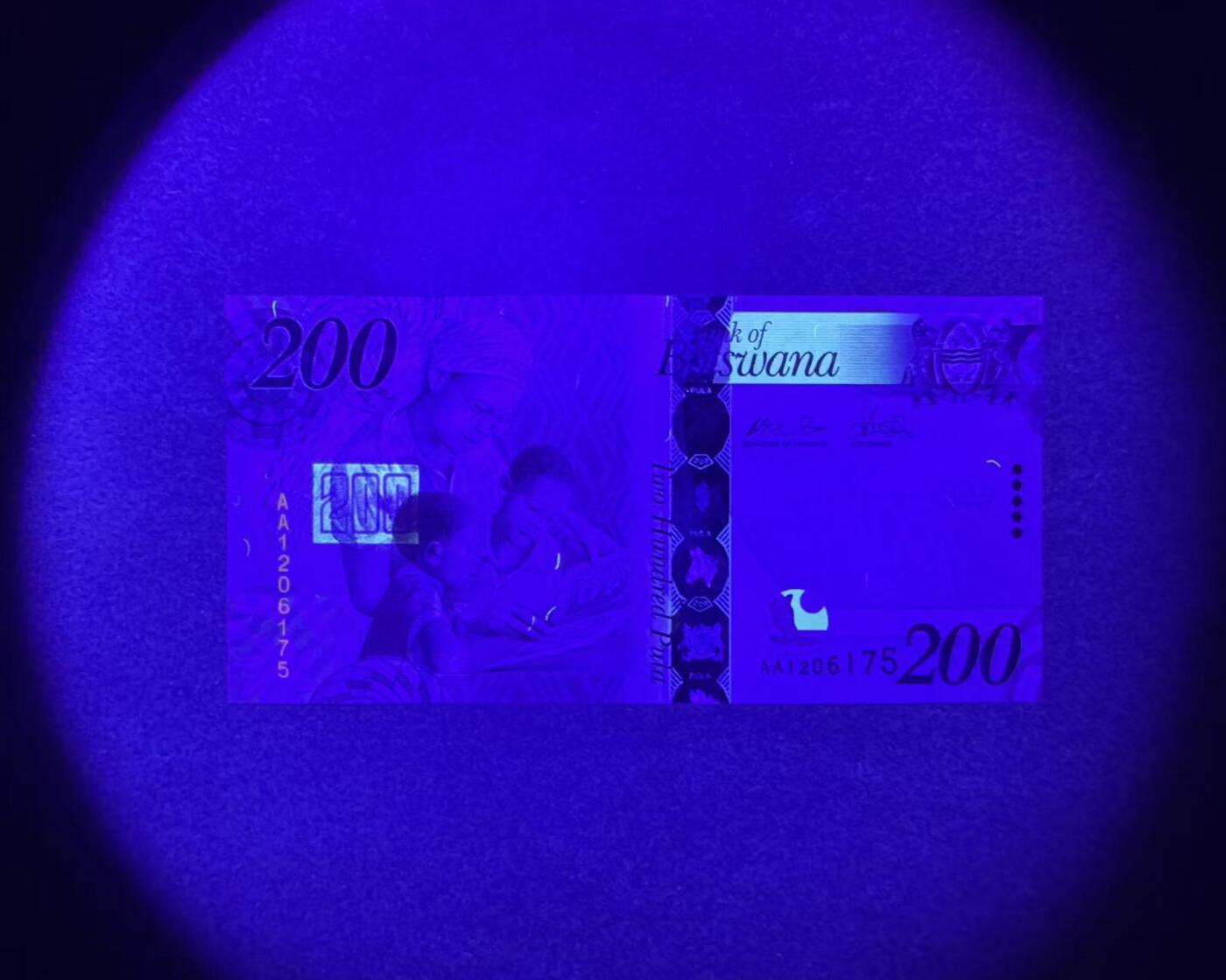 【Blue Auction】世界纸币精拍第768期——18级TOP拍卖/信誉/品质/专业/高效💫 【AA冠】博茨瓦纳 200普拉 全新UNC