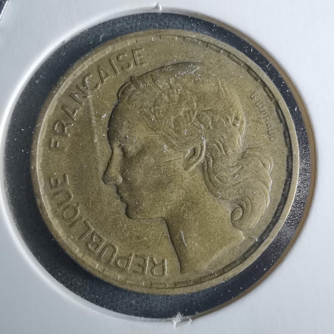 沼泽如烟--第946场 法国1952年20法郎