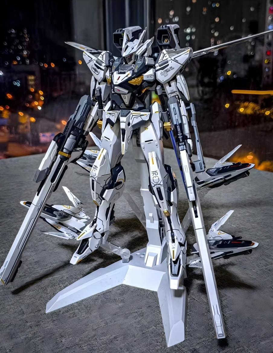 高达手办 初版带特典萝播动漫 白露空战型合金拼装模型
