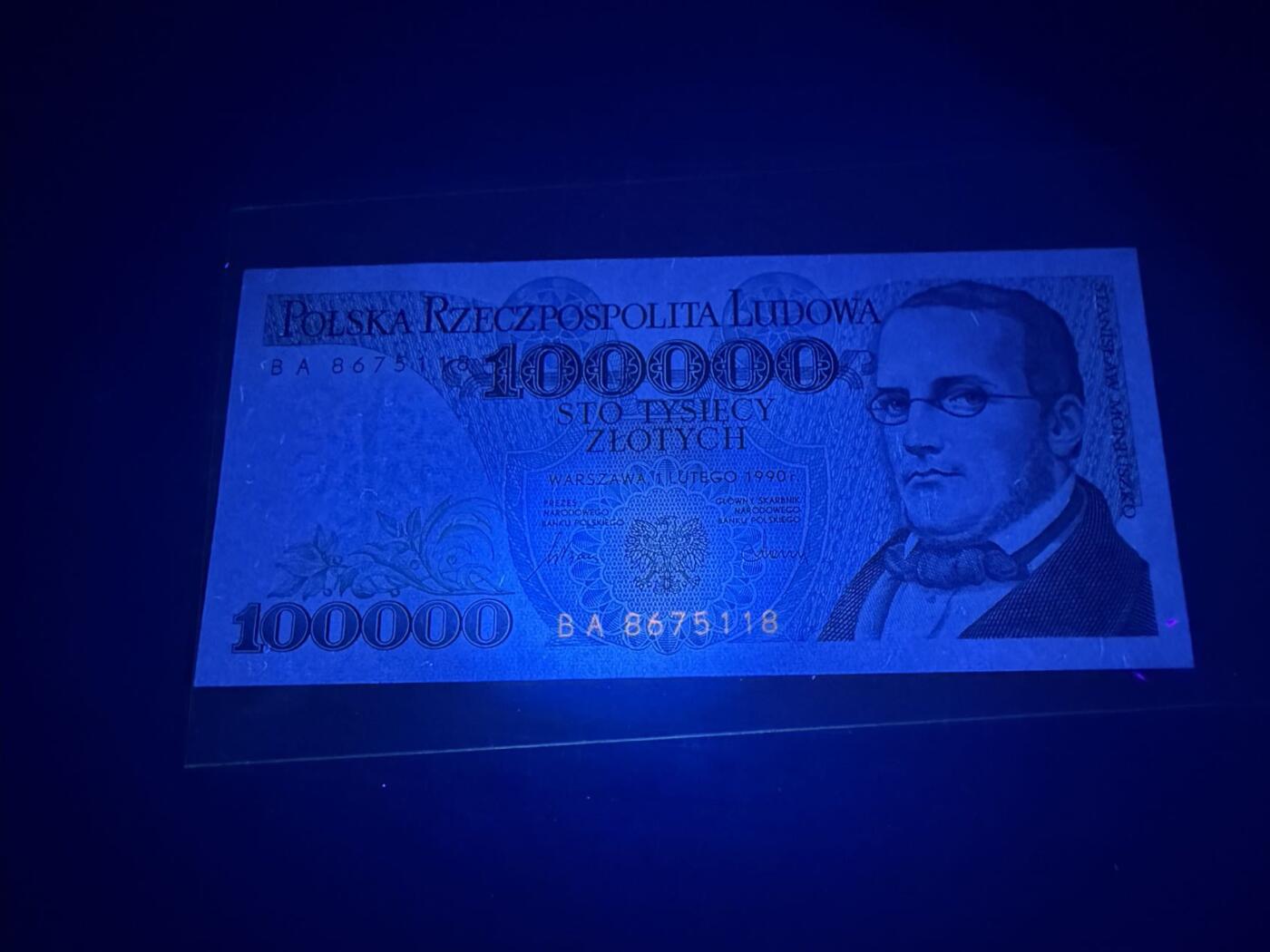 【炜奕收藏】，第五十四期，本场佣金已改，请大家注意 1990年波兰10万兹罗提，UNC品相，号码无4尾8