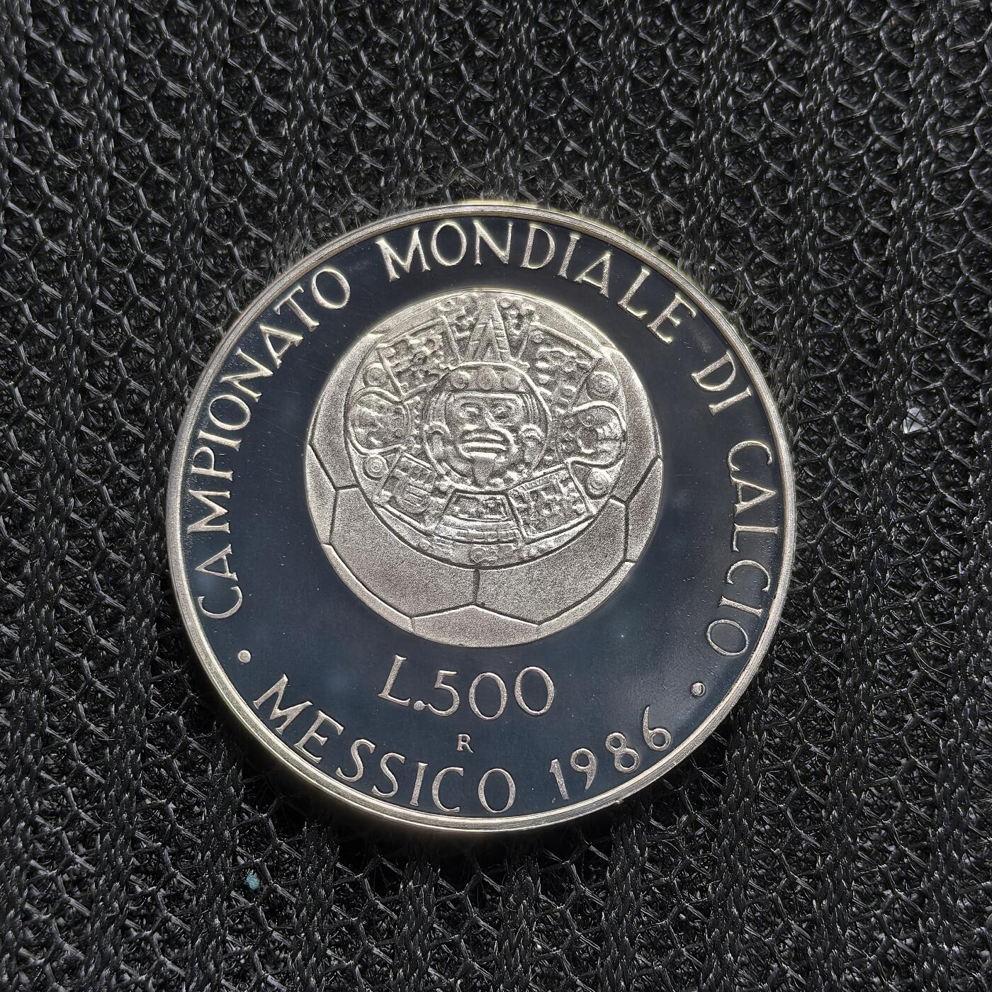 道一币馆币章第一百六十二场 原盒证 意大利1986墨西哥世界杯500里拉精制银币 20745