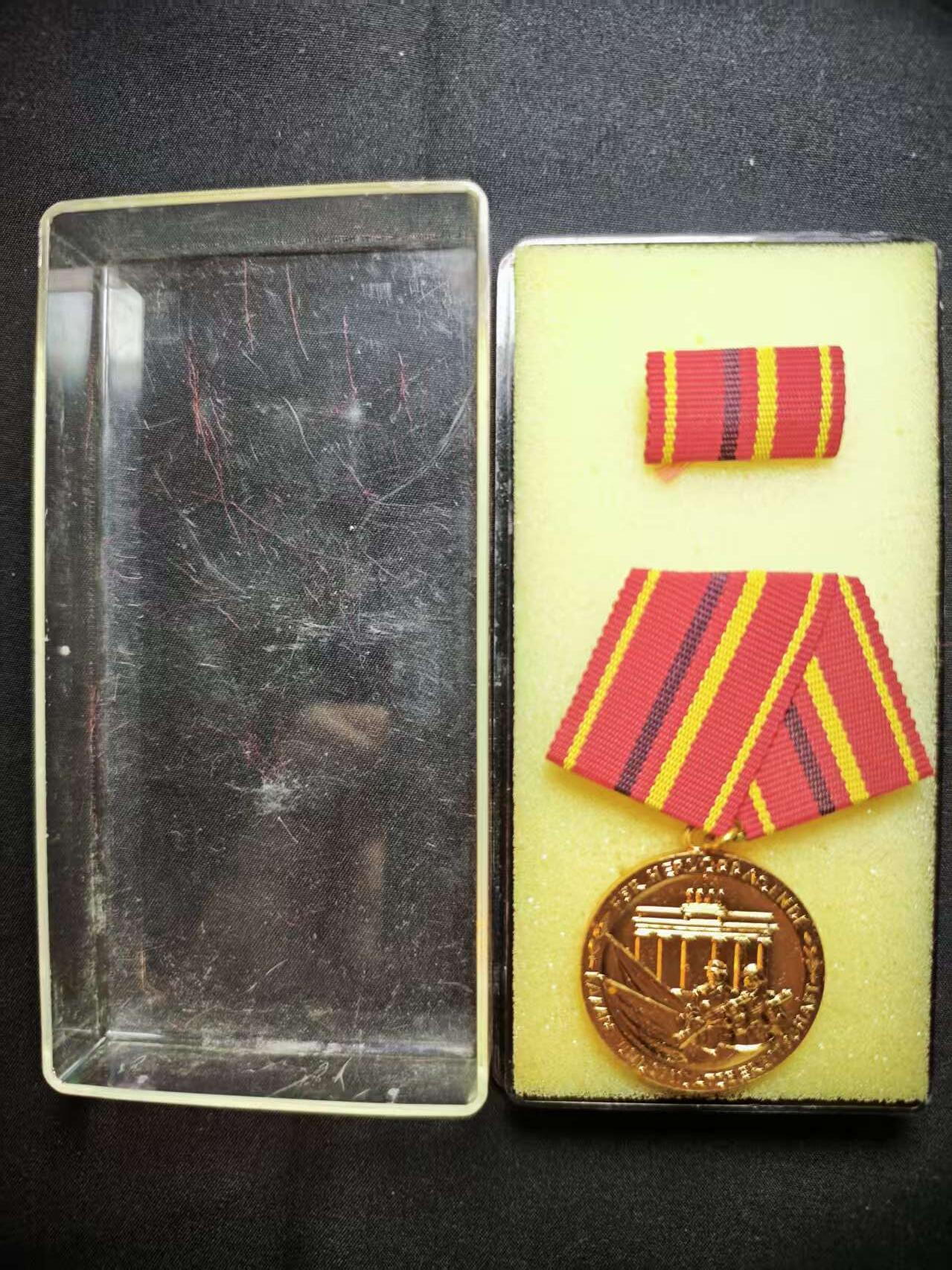 罗岚⭐爱藏⭐甄选专拍第三场-分享拍场赚佣（实体店在建中···） 民主德国人民军金级工人阶级战斗队功绩役奖章带盒略