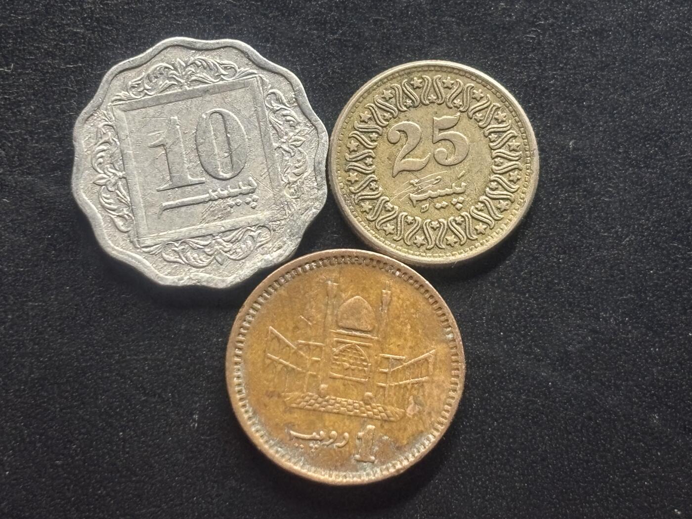 邮泉阁限时拍卖第三十八场 亚洲专场（硬币在国外。请付邮费6元。）