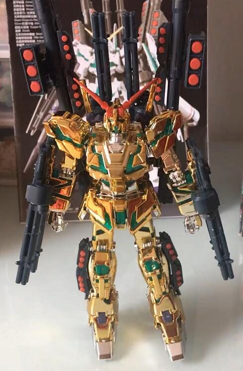 高达手办 国产高达全装备独角兽，黄金电镀3个盾牌没有了，其他配件都在，有胶，无损！！