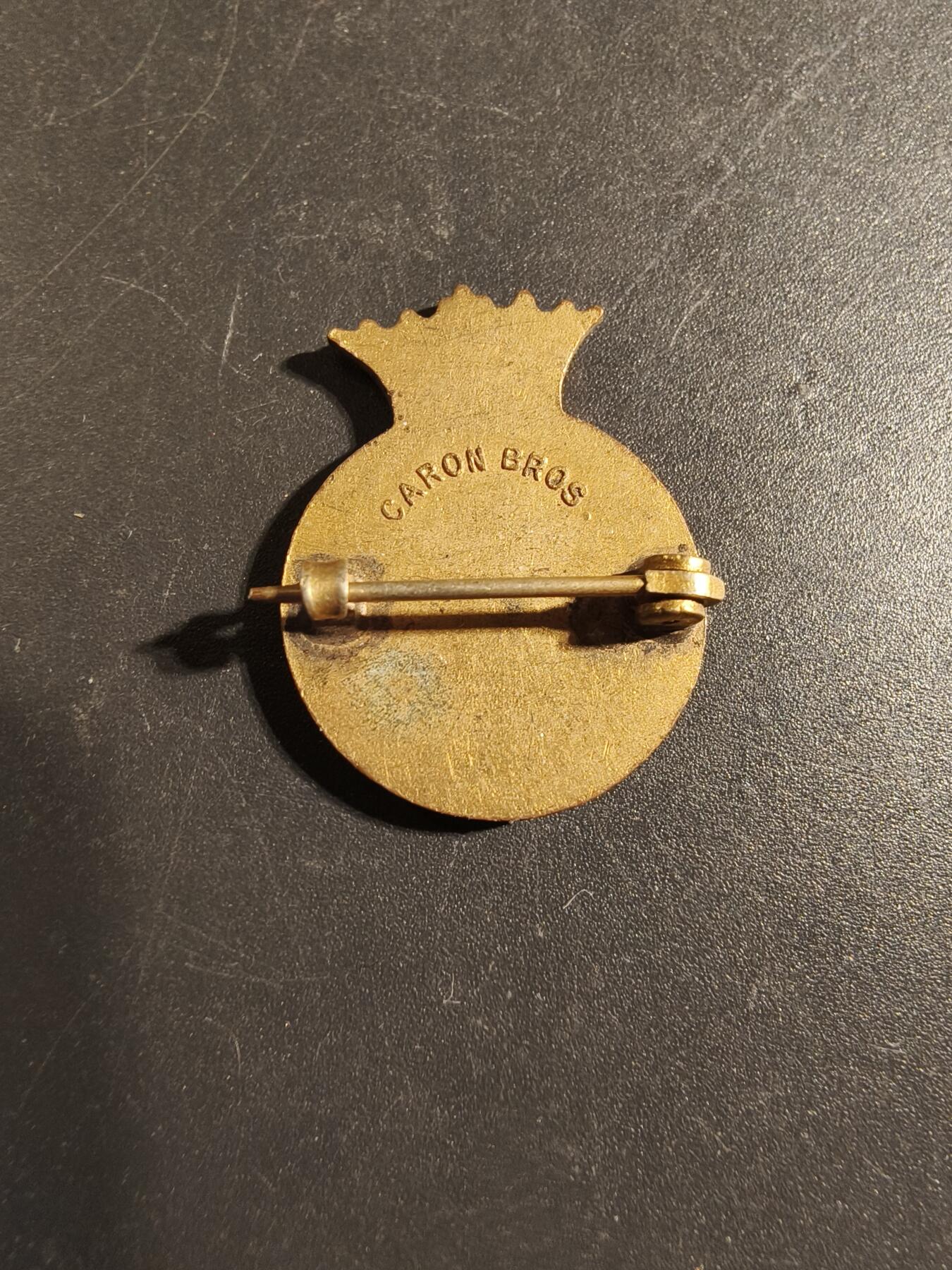 老王徽章第172期 美国海军联盟”保持警戒”证章     铜质珐琅   二战时期横针版     珠宝商制造 