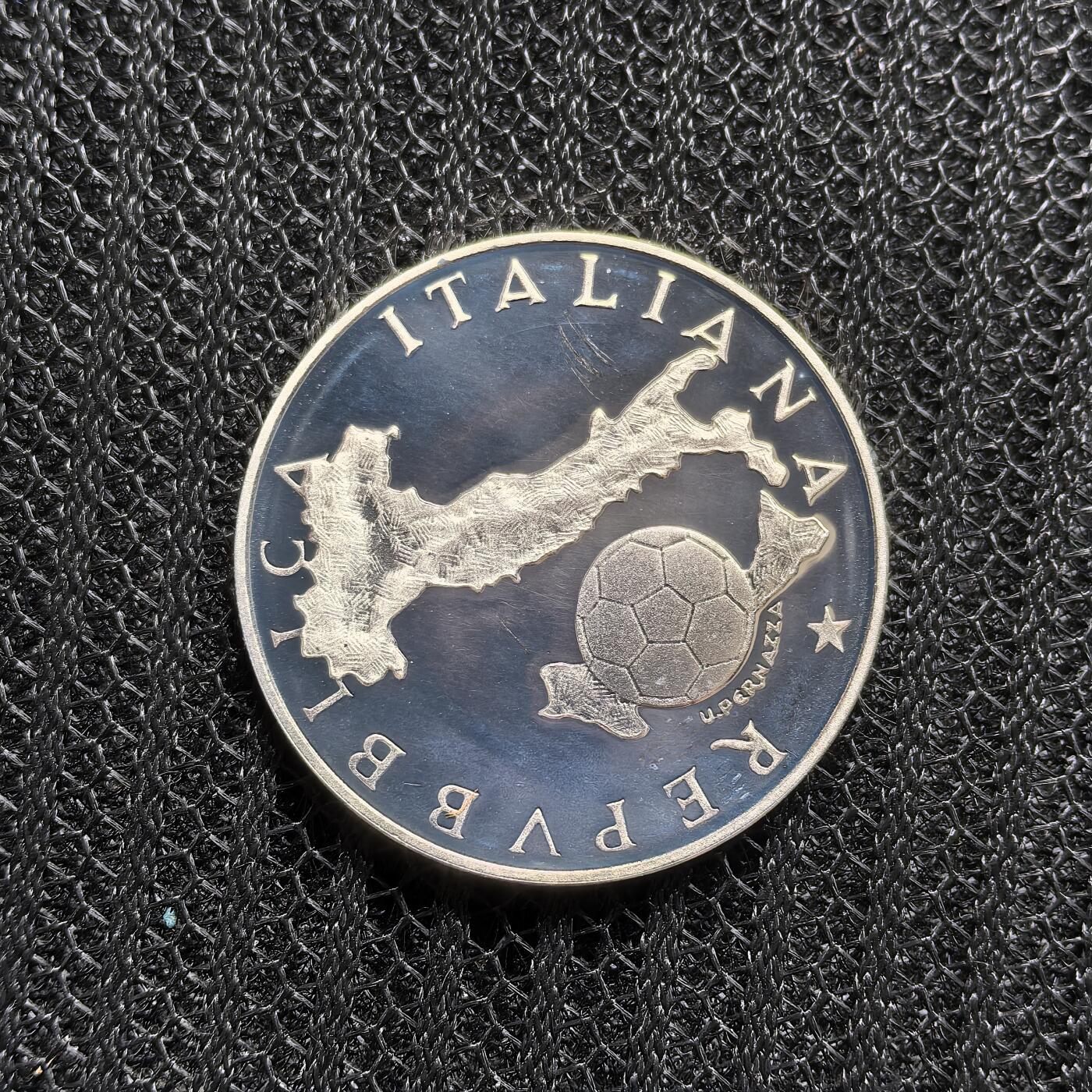 道一币馆币章第一百六十二场 原盒证 意大利1986墨西哥世界杯500里拉精制银币 20745