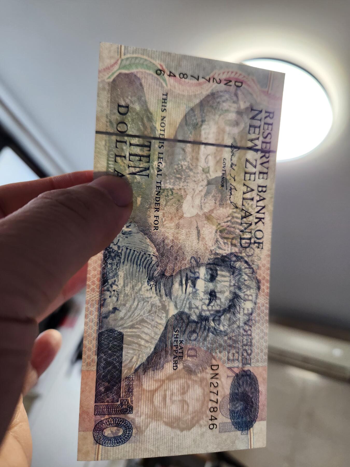 12月27号晚上8点 外国纸币自动截拍第77场