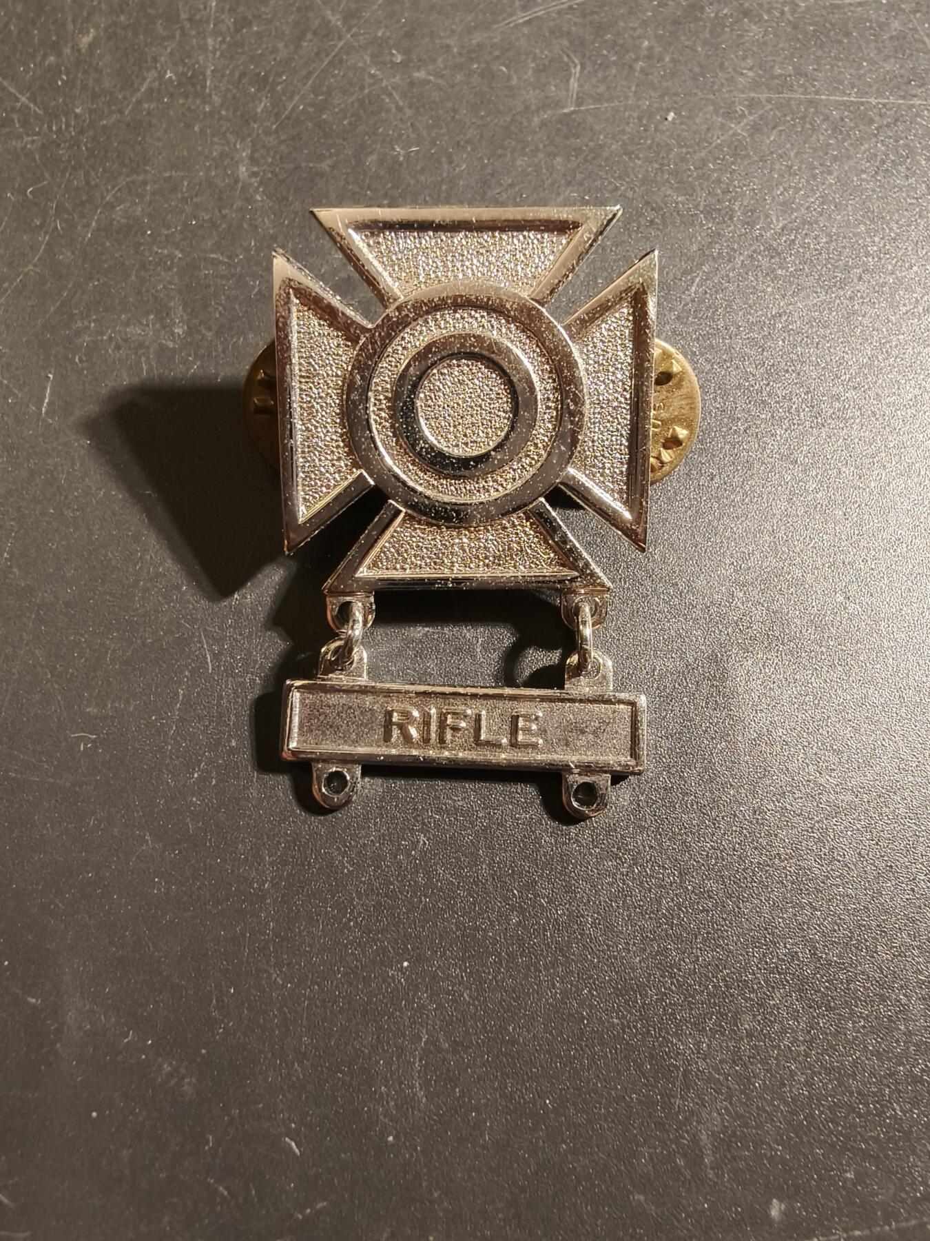 老王徽章第172期 美国步兵射手技能章    步枪勋条