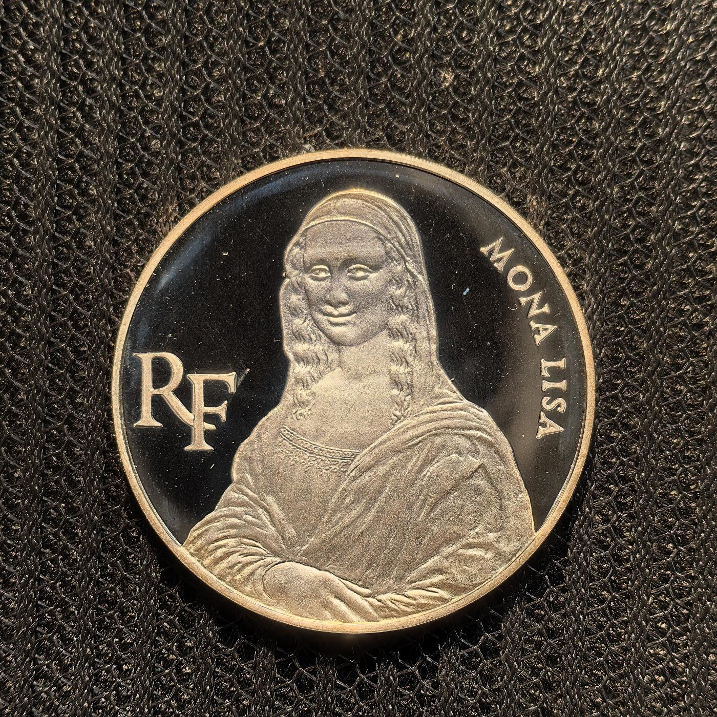 道一币馆币章第一百六十二场 原盒 法国1993年卢浮宫200周年-蒙娜丽莎像100法郎精制纪念银币 22.2g 900s