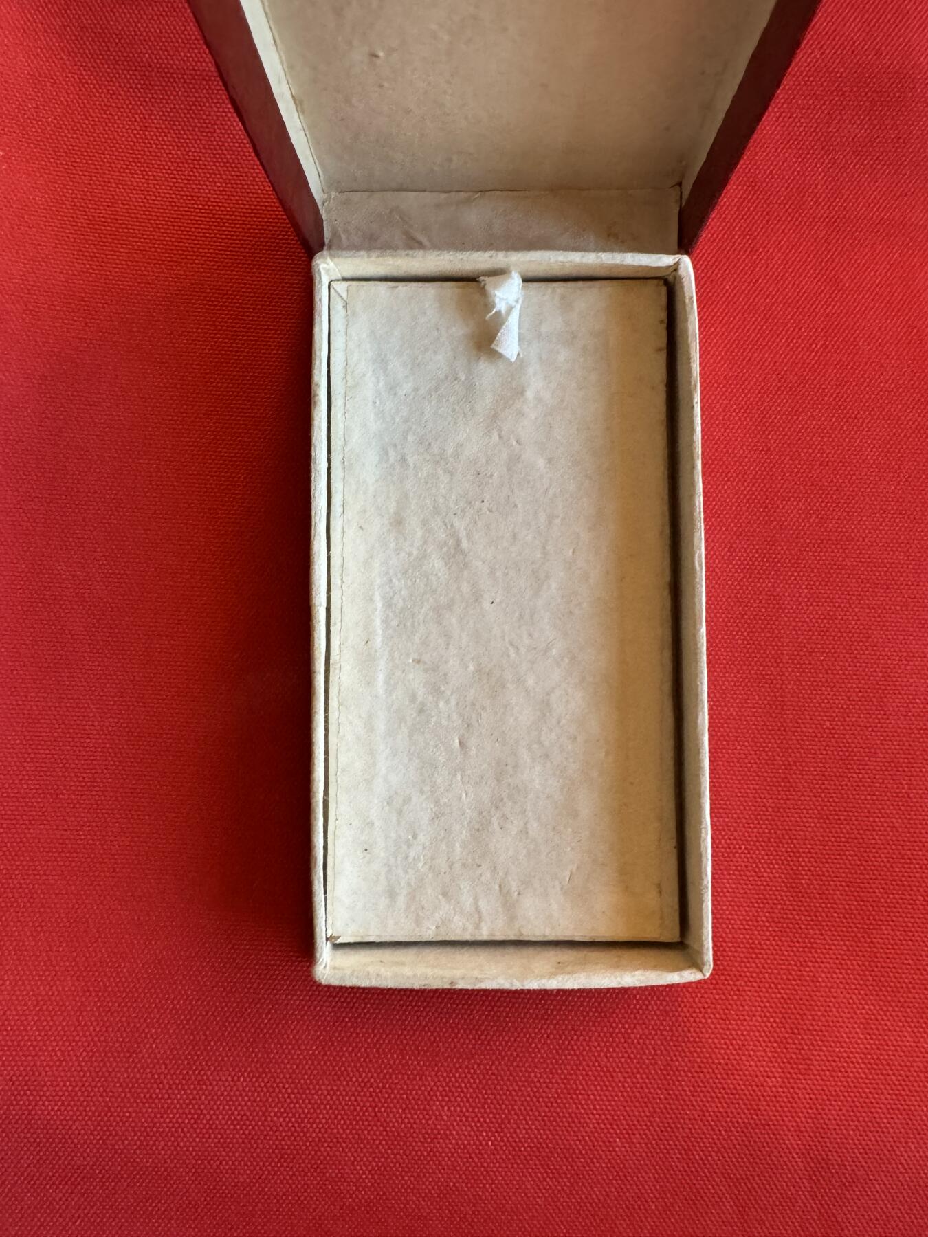 五哥徽章群   27号周六晚上八点4群联拍 铜章