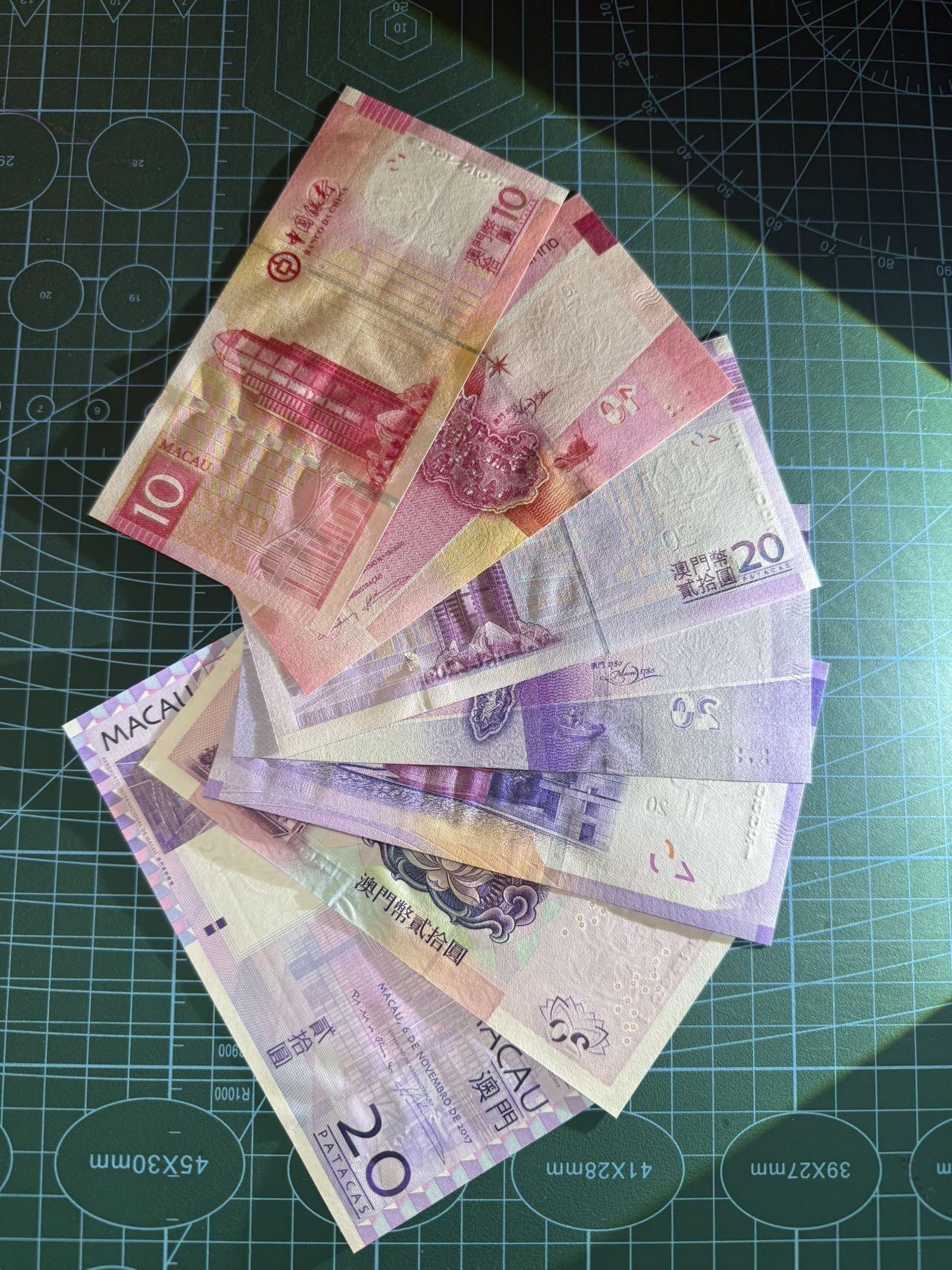 【炜奕收藏】，第五十四期，本场佣金已改，请大家注意