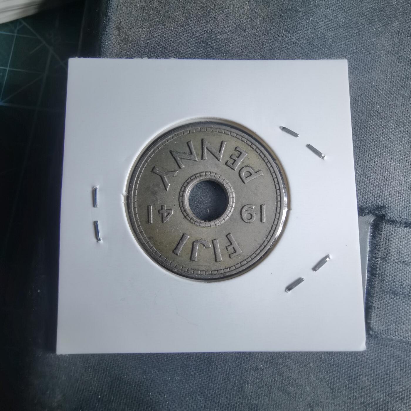 沼泽如烟--第946场 斐济1941年1便士