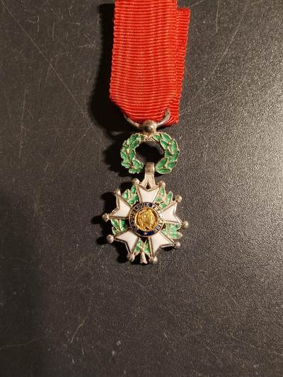 老王徽章第172期 - 法国骑士级荣誉军团勋章迷你章   四共时期   银质珐琅   带银标厂标