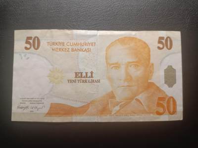 2025十二月第五期，总210期 - 土耳其2005版50新里拉流通品相，国父凯末尔和卡帕多卡怪石