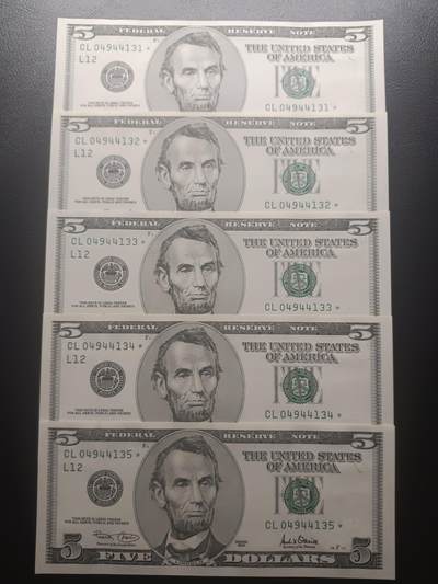 2025十二月第五期，总210期 - 美国2001年版5元UNC批量标五，少见星补号