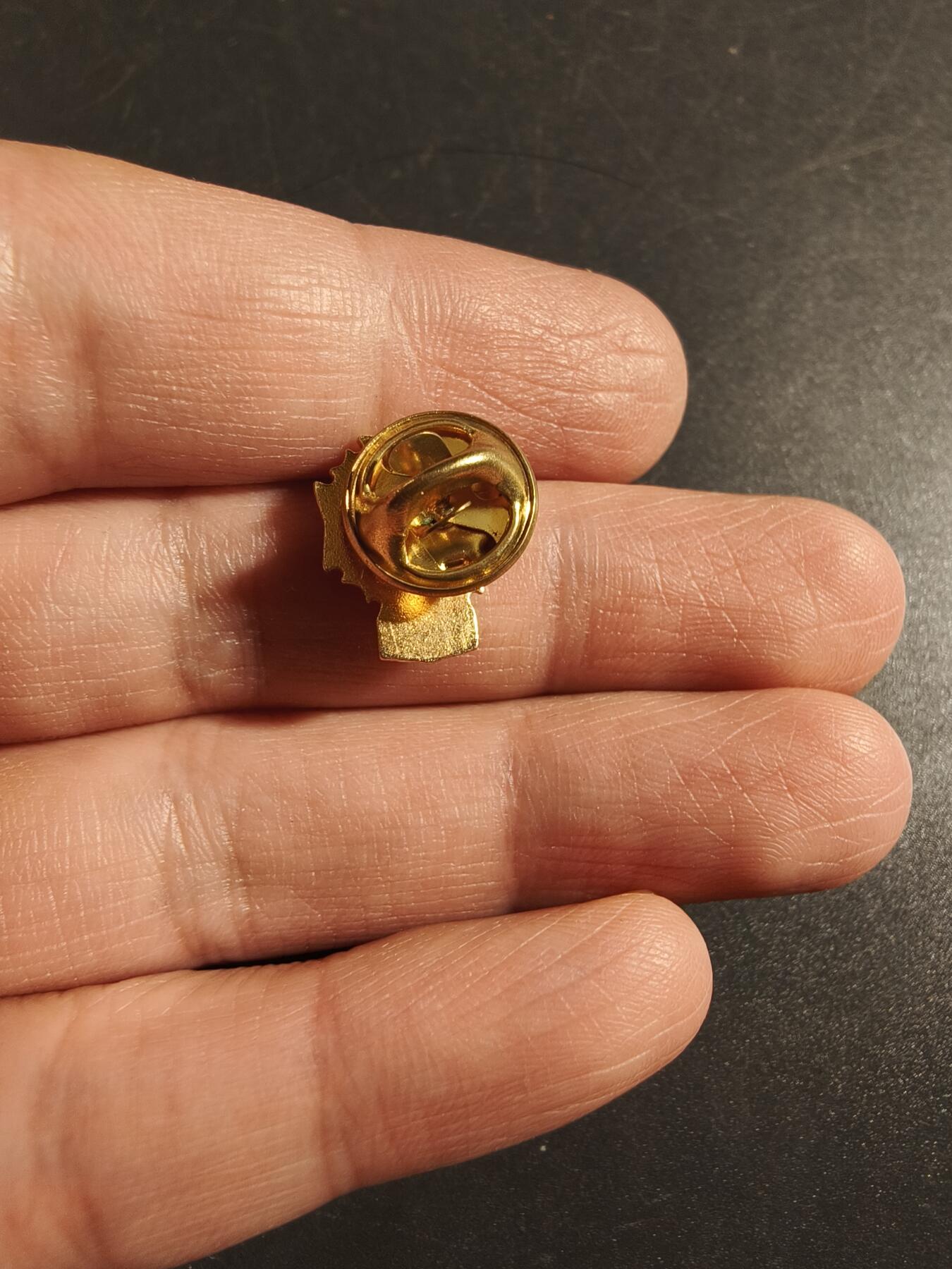 老王徽章第172期 美国海外部署老兵协会证章   带15年勋饰