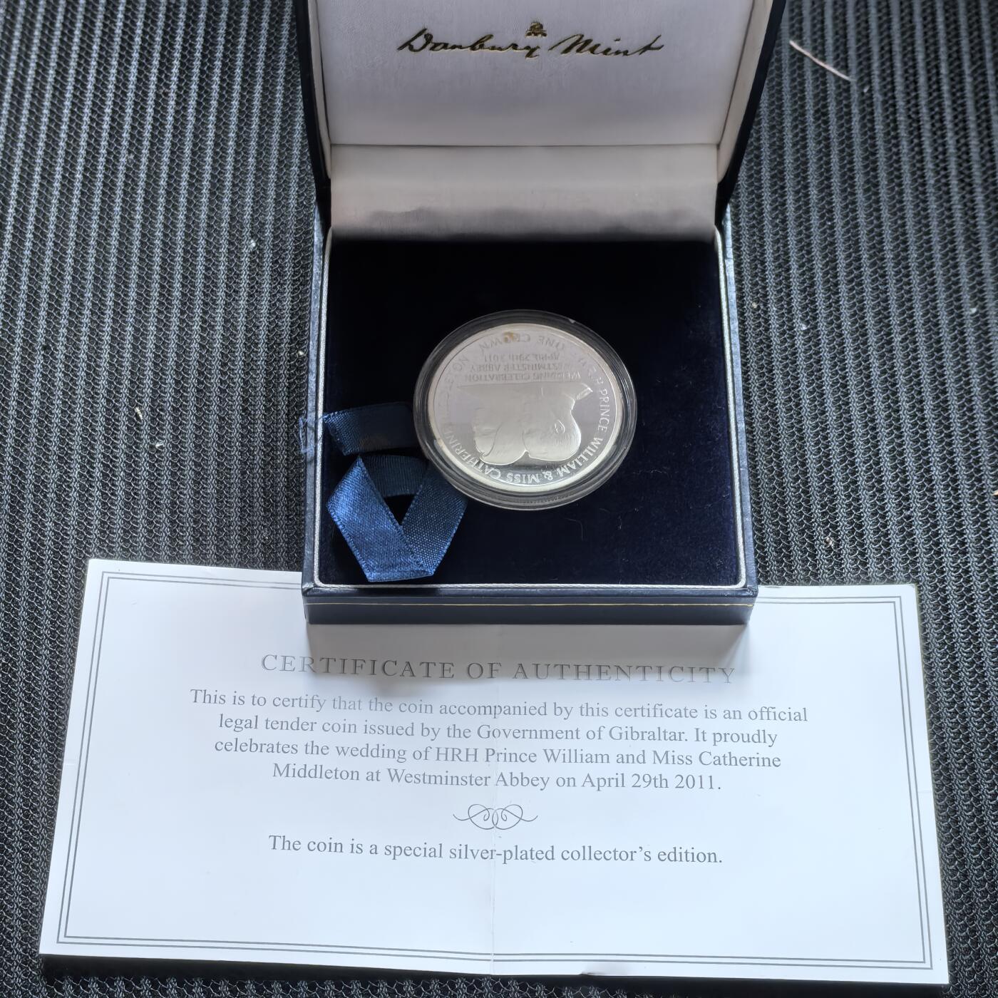 道一币馆币章第一百六十二场 原盒证 直布罗陀2011年英国威廉王子和凯特王妃世纪婚礼1克朗精制银币