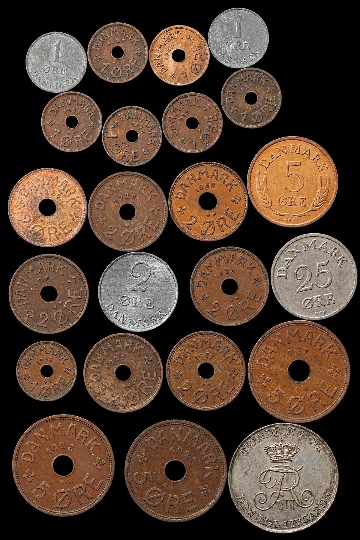 修遠堂世界钱币第九十九期 丹麦旧钱币一组