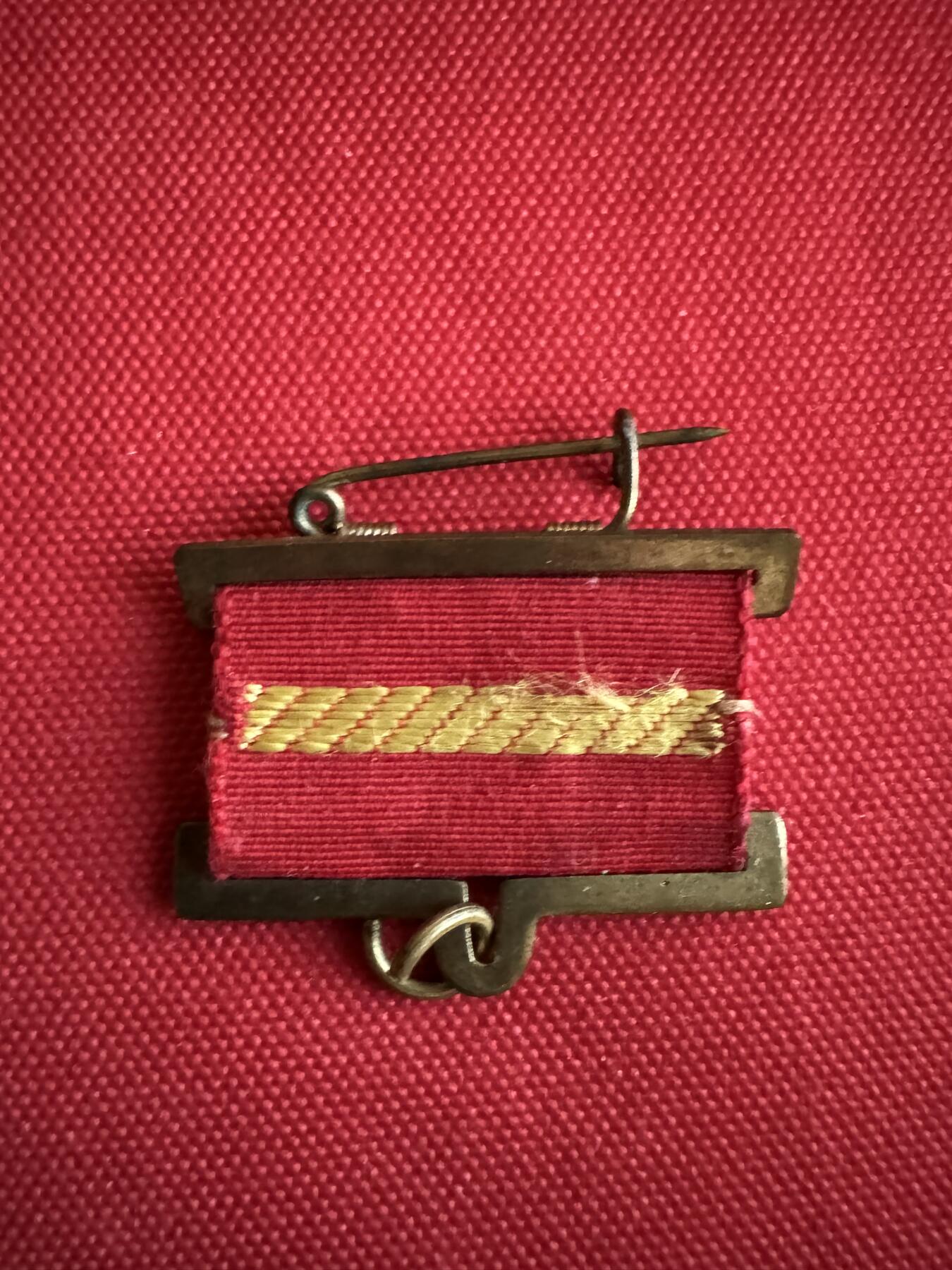 五哥徽章群   27号周六晚上八点4群联拍