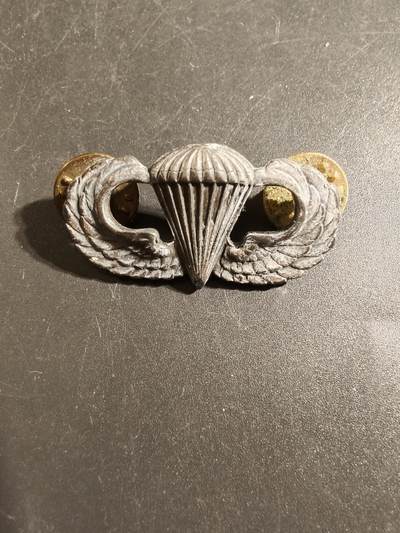 老王徽章第172期 - 美国空降兵技能章    带厂标