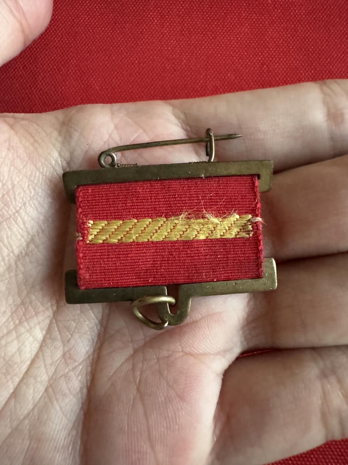 五哥徽章群   27号周六晚上八点4群联拍