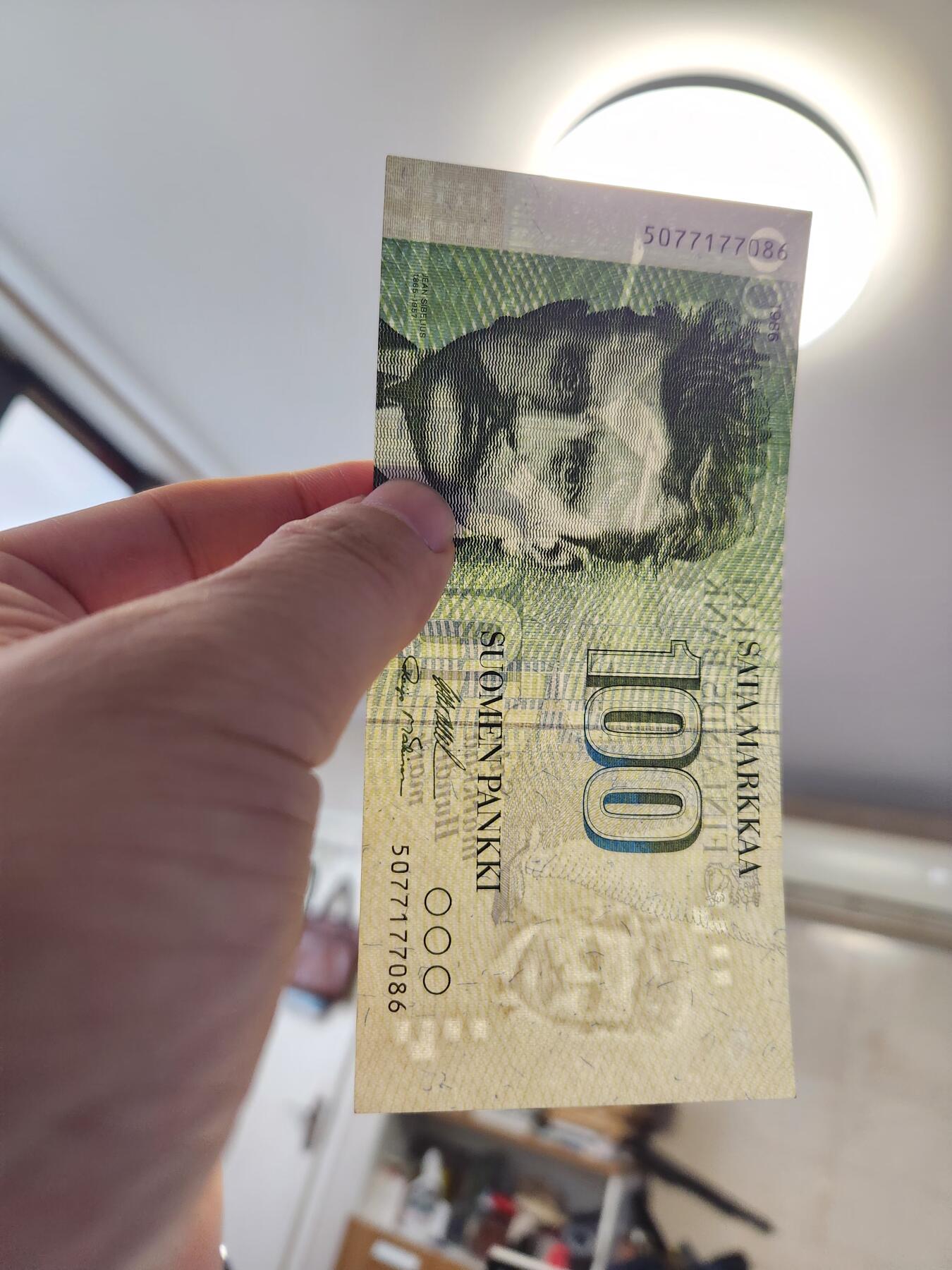 12月27号晚上8点 外国纸币自动截拍第77场 芬兰100马克 原版近新