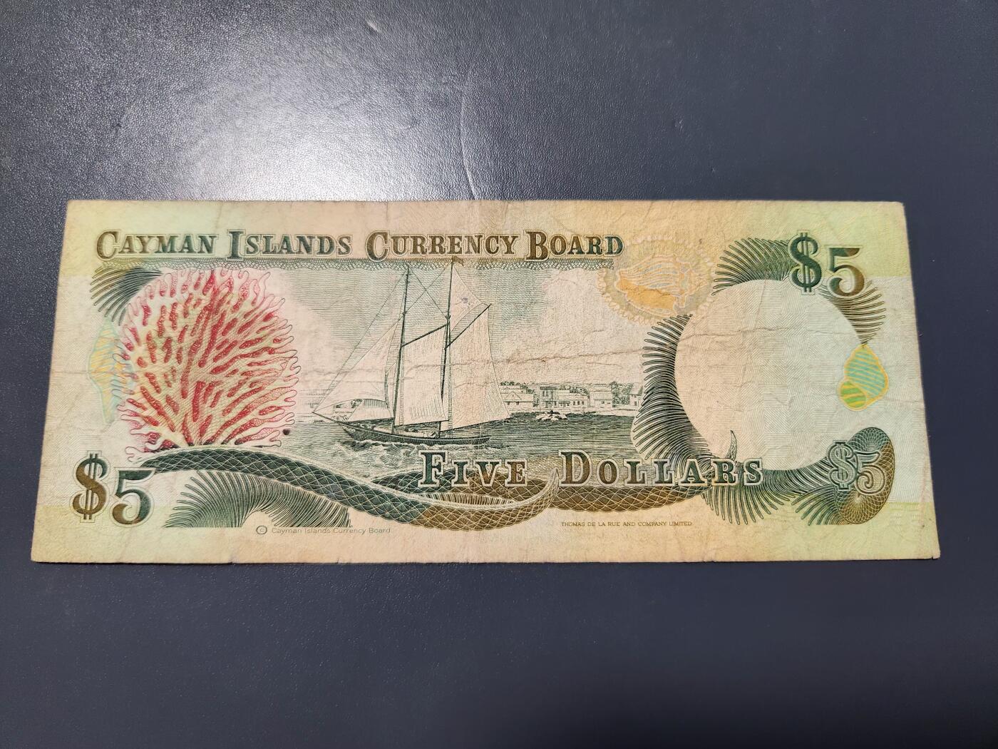 12月27号晚上8点 外国纸币自动截拍第77场 开曼群岛纸币 1991年版英女王皇冠版5元 原票稀少