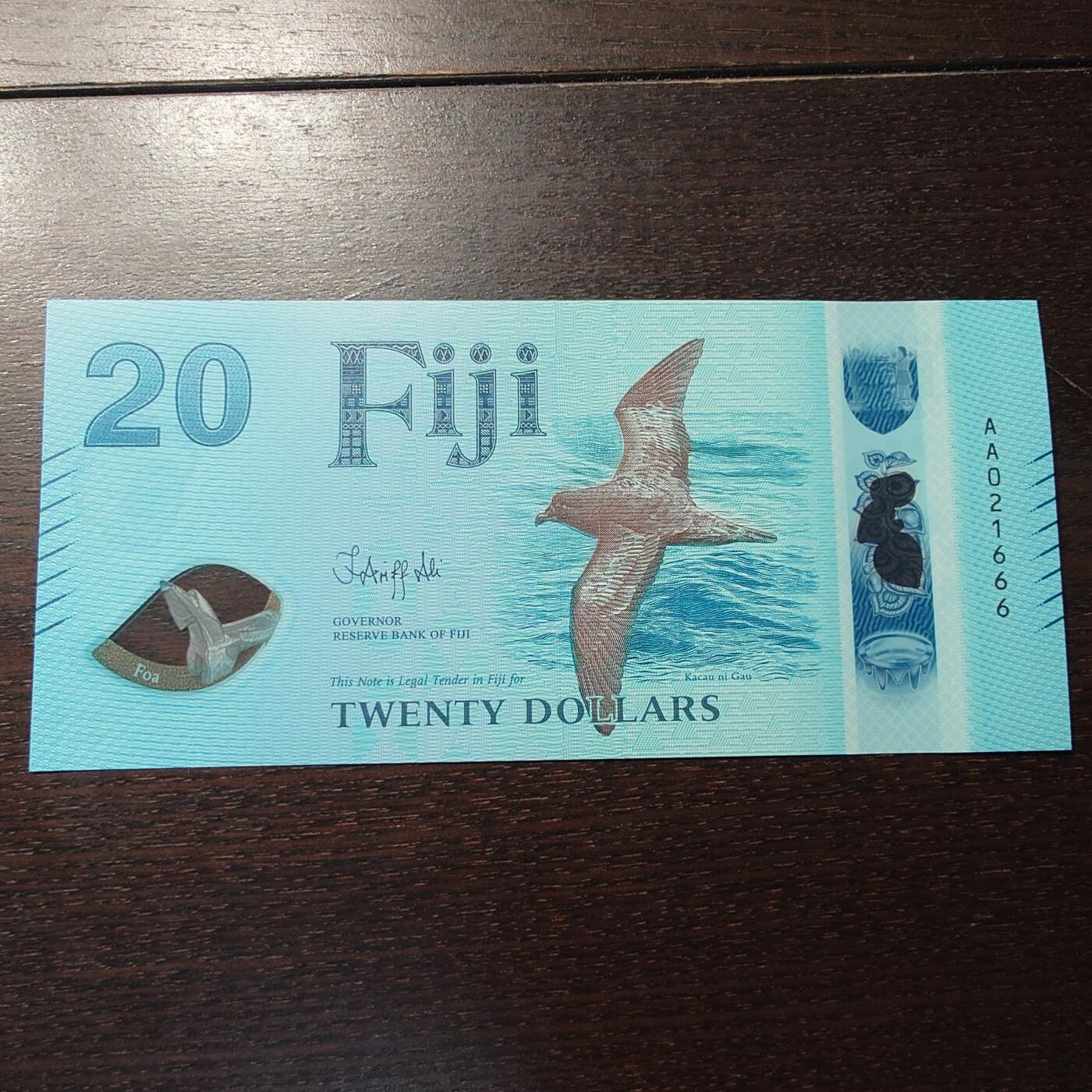 世界钱币～微拍第221期暨2025年第61期  最新货品（群里先挑剩）选购