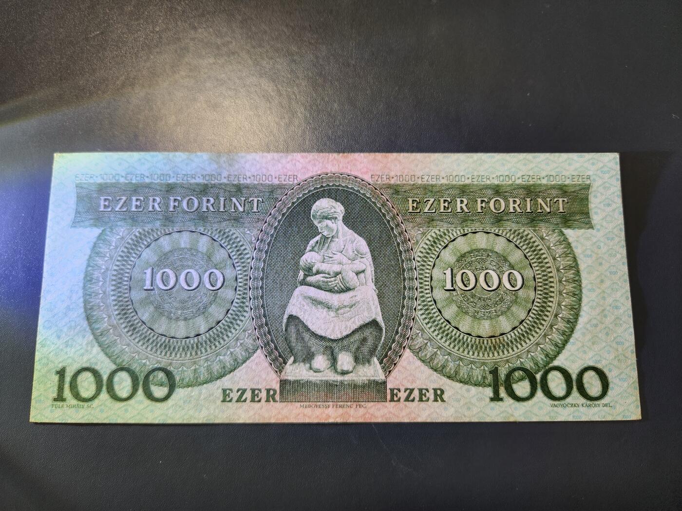 12月27号晚上8点 外国纸币自动截拍第77场 匈牙利1993年1000近新